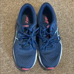 ASICS women’s sneakers